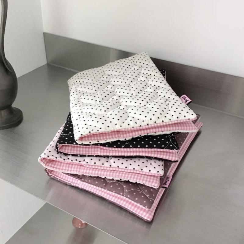 Polka Dot A5 Book Cover: Quilt - огляд і ціна Notebook Dotted A5